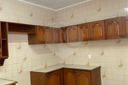 Sobrado à venda com 3 quartos em Vila Progredior, São Paulo, SP