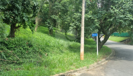 Terreno à venda no condomínio Estância Marambaia, Vinhedo - SP