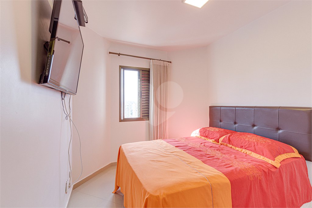 Apartamento à venda com 3 quartos, sendo 1 suíte, em Alto da Boa Vista, São Paulo, SP