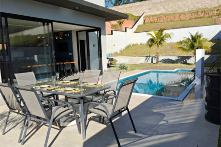 Casa à venda com 3 suítes no condomínio Villa D' Oro, Vinhedo - SP