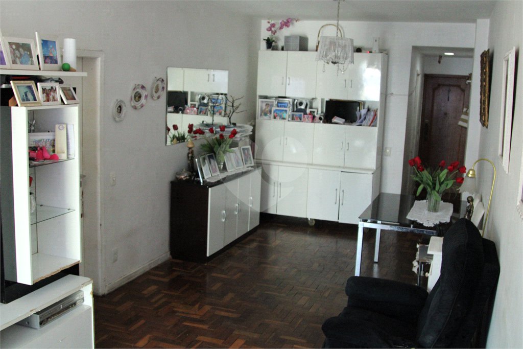 Apartamento à venda com 3 quartos, sendo 1 suíte, em Rio Comprido, Rio de Janeiro, RJ