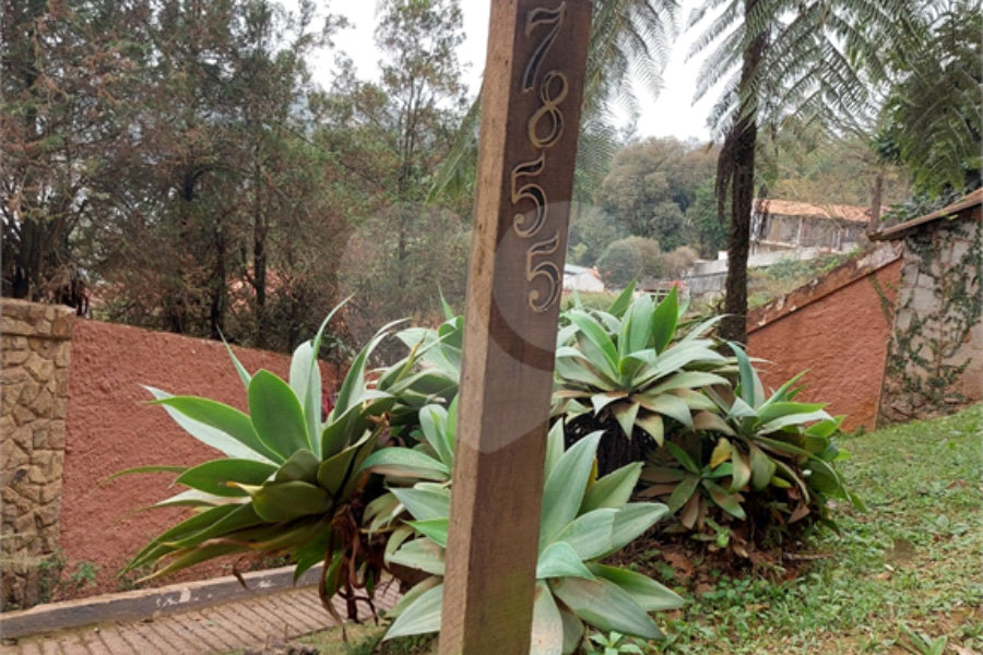 Casa à venda com 7 quartos, sendo 6 suítes, em Caceia, Mairiporã, SP