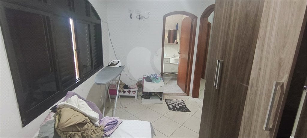 Casa à venda com 4 quartos, sendo 3 suítes, em Jardim Vila Galvão, Guarulhos, SP