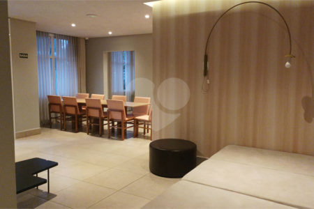 Apartamento à venda com 3 quartos, sendo 1 suíte,  em Campo Grande, São Paulo, SP
