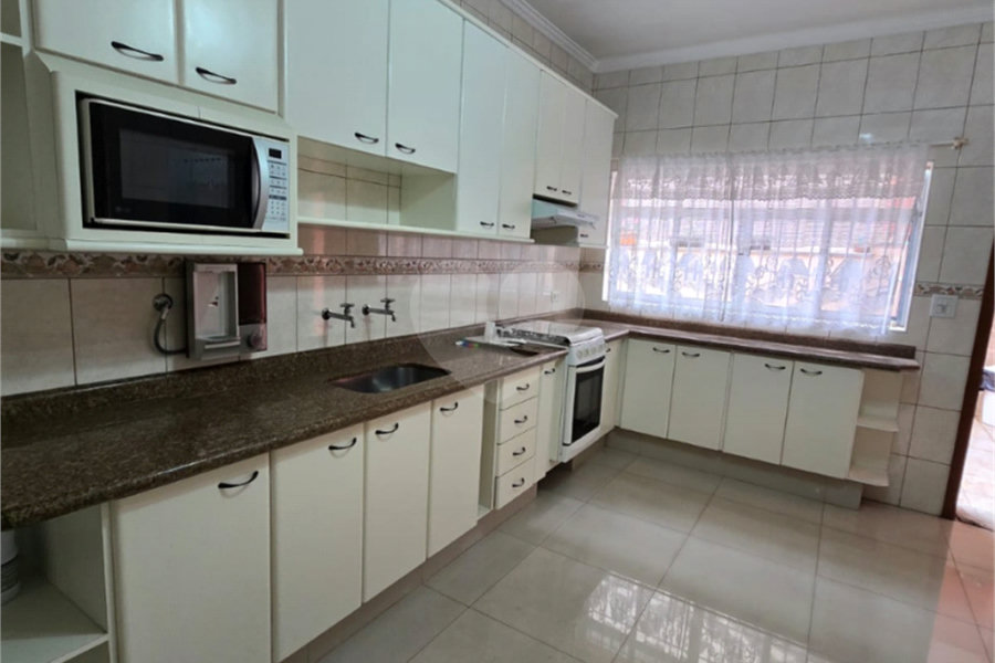 Casa à venda com 3 quartos, sendo 1 suíte, em Vila Pereira Cerca, São Paulo, SP