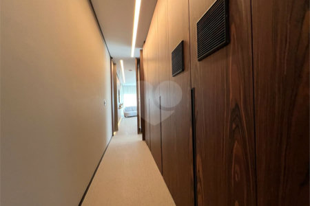 Apartamento à venda com 3 suítes em Vila Olímpia, São Paulo, SP