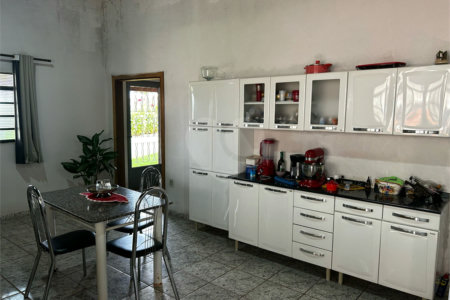 Casa à venda com 3 quartos, sendo 2 suítes, em Vila Mazzei, Itapetininga, SP