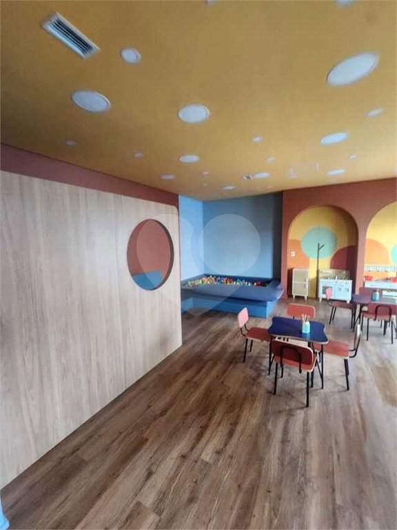 Apartamento à venda com 3 quartos, sendo 1 suíte,  em Vila Suissa, Mogi das Cruzes, SP