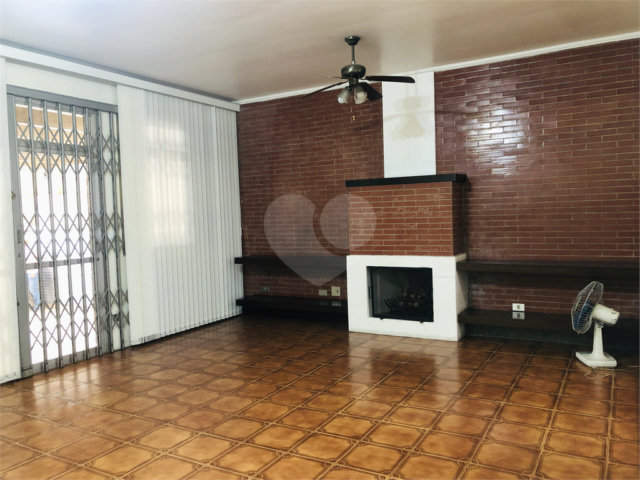 Sobrado à venda com 4 quartos, sendo 1 suíte,  em Santana, São Paulo, SP