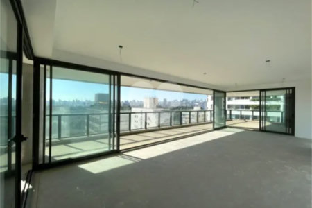 Apartamento à venda com 3 suítes em Itaim Bibi, São Paulo, SP