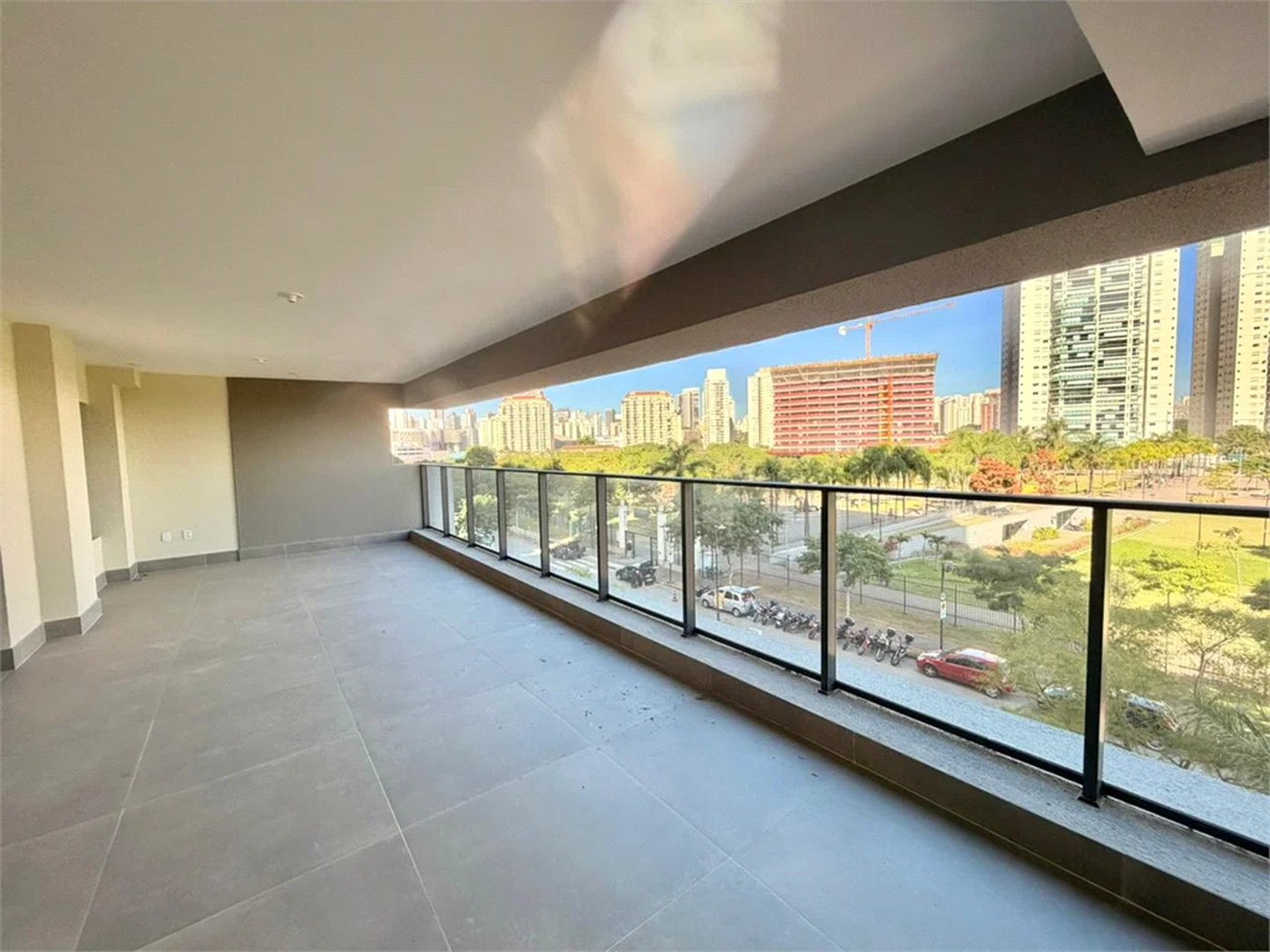 Apartamento à venda com 4 quartos, sendo 3 suítes, em Água Branca, São Paulo, SP