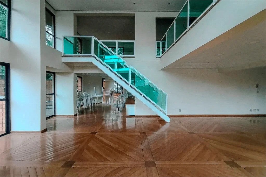 Apartamento à venda com 4 quartos, sendo 2 suítes,  em Paraíso do Morumbi, São Paulo, SP