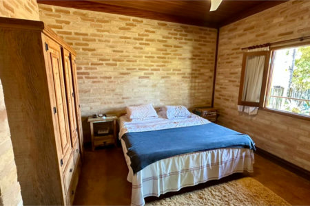 Casa para venda no Condomínio Vivenda do Broa.