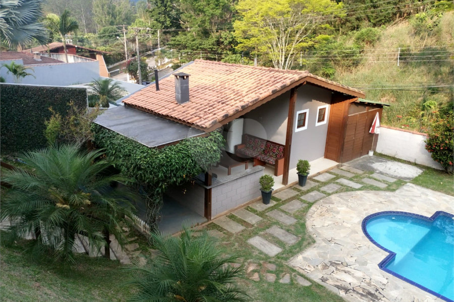 Casa à venda com 3 suítes no condomínio Alpes de Mairiporã, Mairiporã - SP