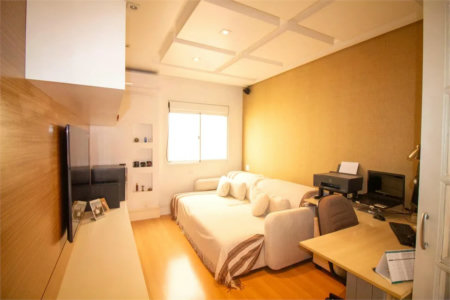Casa à venda com 4 quartos, sendo 3 suítes, no condomínio Residencial Sans Souci, São Paulo - SP