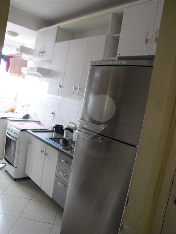 Apartamento à venda com 2 quartos em Vila Paulista, Taubaté, SP