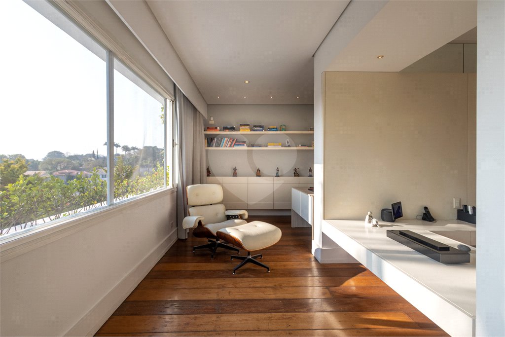 Casa à venda com 4 suítes em Jardim Guedala, São Paulo, SP
