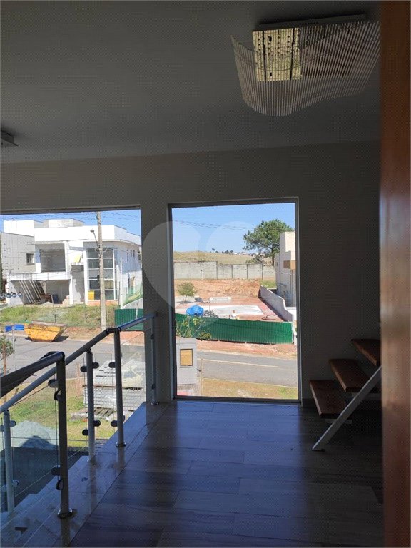 Casa à venda com 4 quartos, sendo 3 suítes,  no condomínio Aruã Brisas II, Mogi das Cruzes - SP