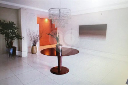 Apartamento à venda com 2 quartos, sendo 1 suíte, em Morumbi, São Paulo, SP