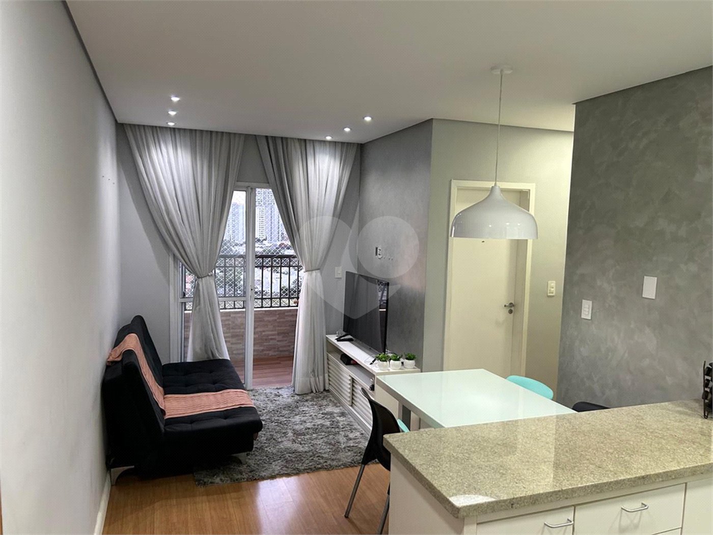 Apartamento à venda com 2 quartos em Vossoroca, Votorantim, SP