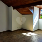 Sobrado à venda com 5 quartos, sendo 1 suíte, em Vila Esperia Ou Giglio, Atibaia, SP