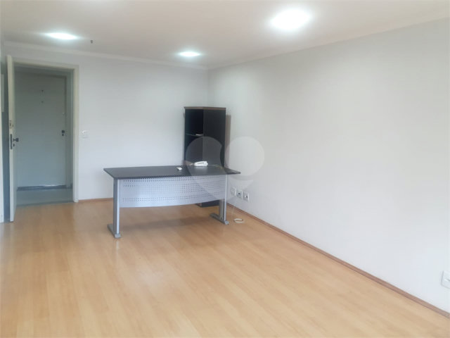 Sala à venda em Chácara Santo Antônio, São Paulo, SP