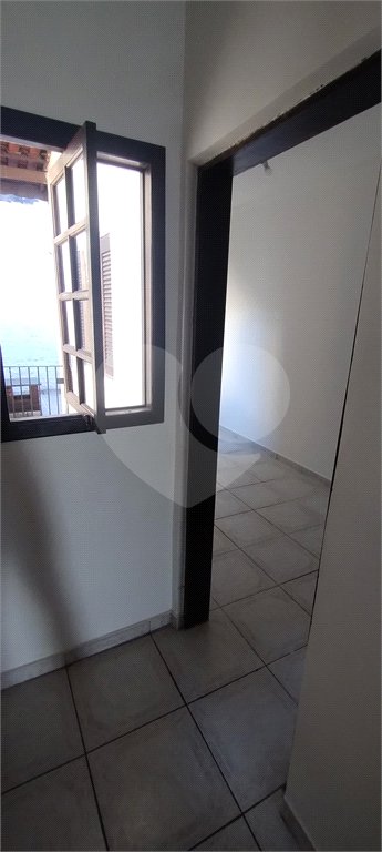 Sobrado à venda com 4 quartos, sendo 1 suíte, em Vila Nivi, São Paulo, SP