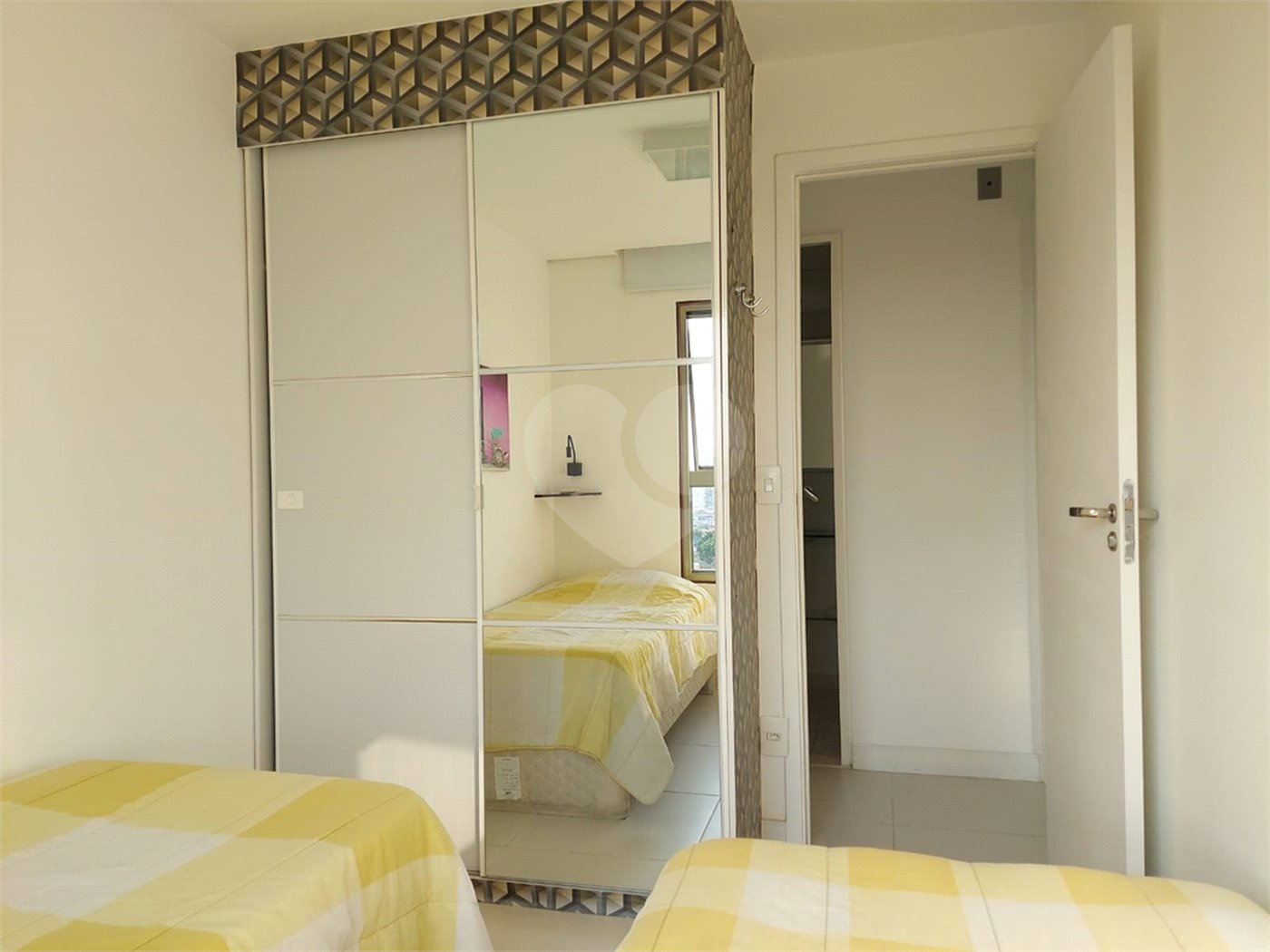 Apartamento à venda com 2 quartos, sendo 1 suíte, em Jardim das Acácias, São Paulo, SP