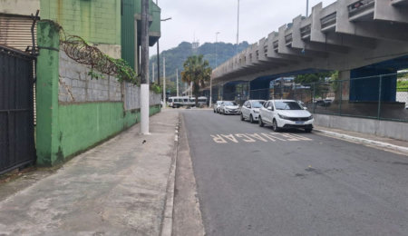 Galpão à venda, 3285 m² por R$ 5.500.000,00 - Valongo - Santos/SP
