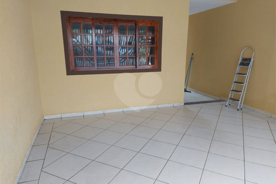 Sobrado à venda com 3 quartos, sendo 1 suíte, no Brasilândia, São Paulo, SP