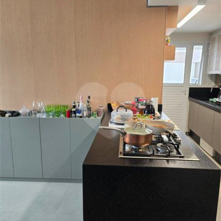 Apartamento à venda com 2 quartos, sendo 1 suíte,  em Loteamento Mogilar, Mogi das Cruzes, SP