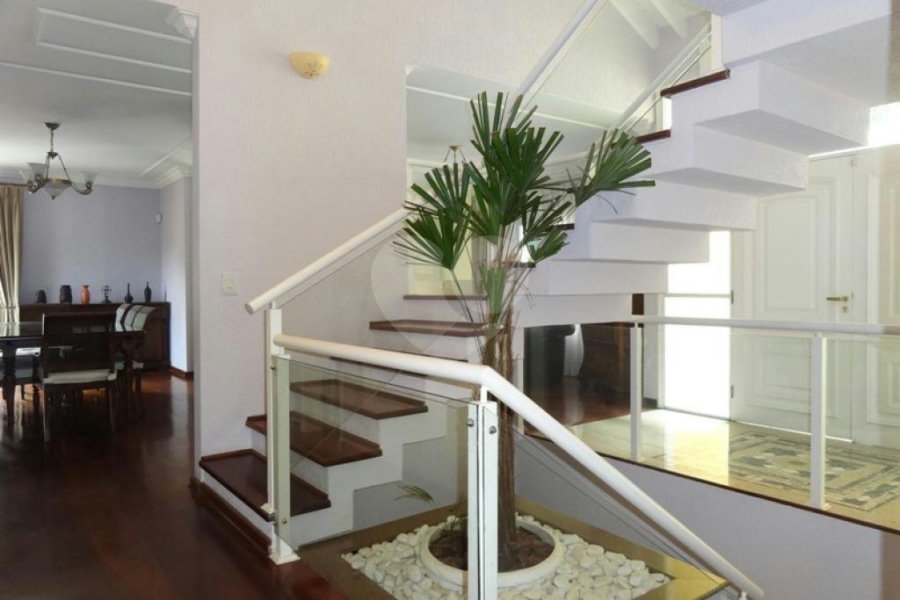 Casa à venda com 4 suítes no condomínio Jardim Ibiratiba, São Paulo - SP