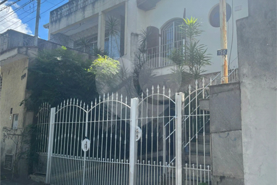 Casa à venda com 4 quartos, sendo 1 suíte, em Horto, São Paulo, SP