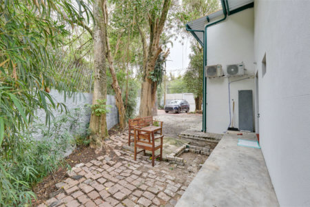 Casa para alugar com 5 quartos, sendo 3 suítes,  em Chácara Monte Alegre, São Paulo, SP