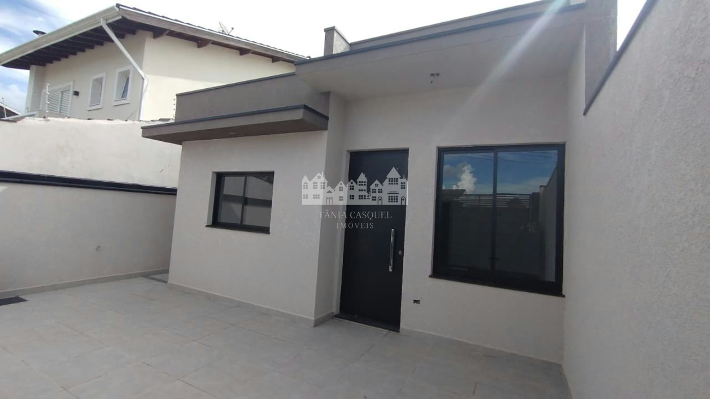 Casa à venda com 3 quartos, sendo 1 suíte, em Nova Atibaia, Atibaia, SP