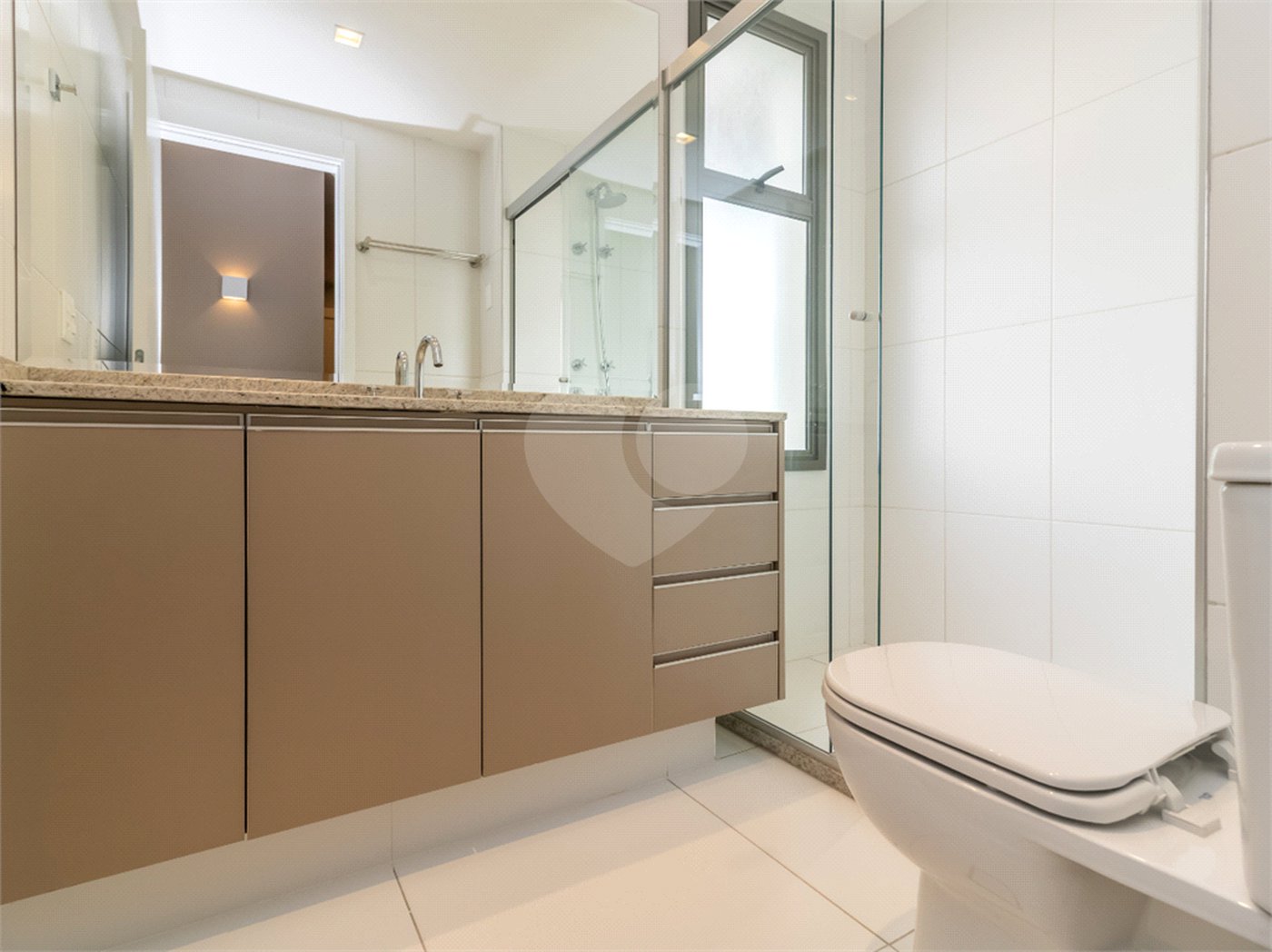 Apartamento à venda com 4 quartos, sendo 2 suítes, em Brooklin, São Paulo, SP