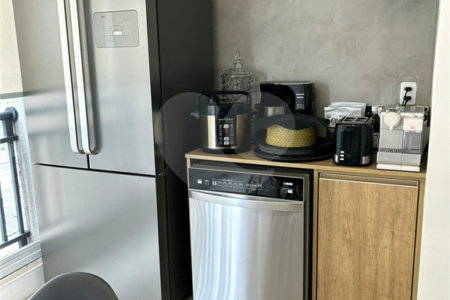 Apartamento à venda com 3 quartos, sendo 1 suíte, em Vila Scarpelli, Santo André, SP