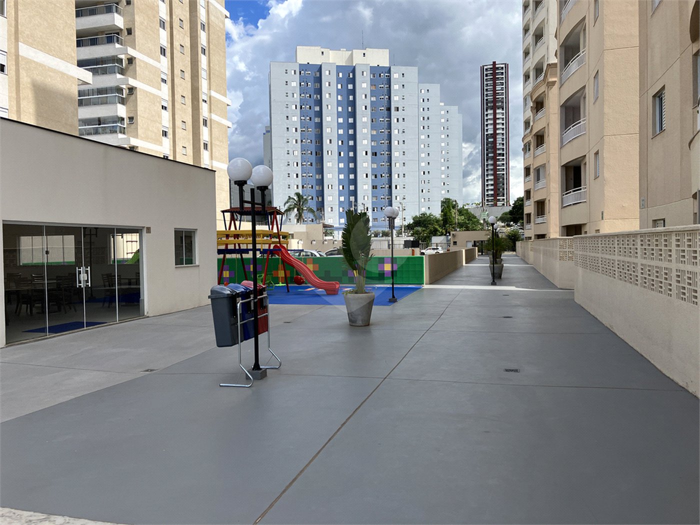 Apartamento à venda com 3 quartos, sendo 1 suíte,  em Parque Campolim, Sorocaba, SP
