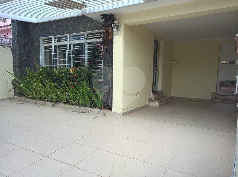 Sobrado à venda com 3 quartos, sendo 1 suíte,  em Planalto Paulista, São Paulo, SP