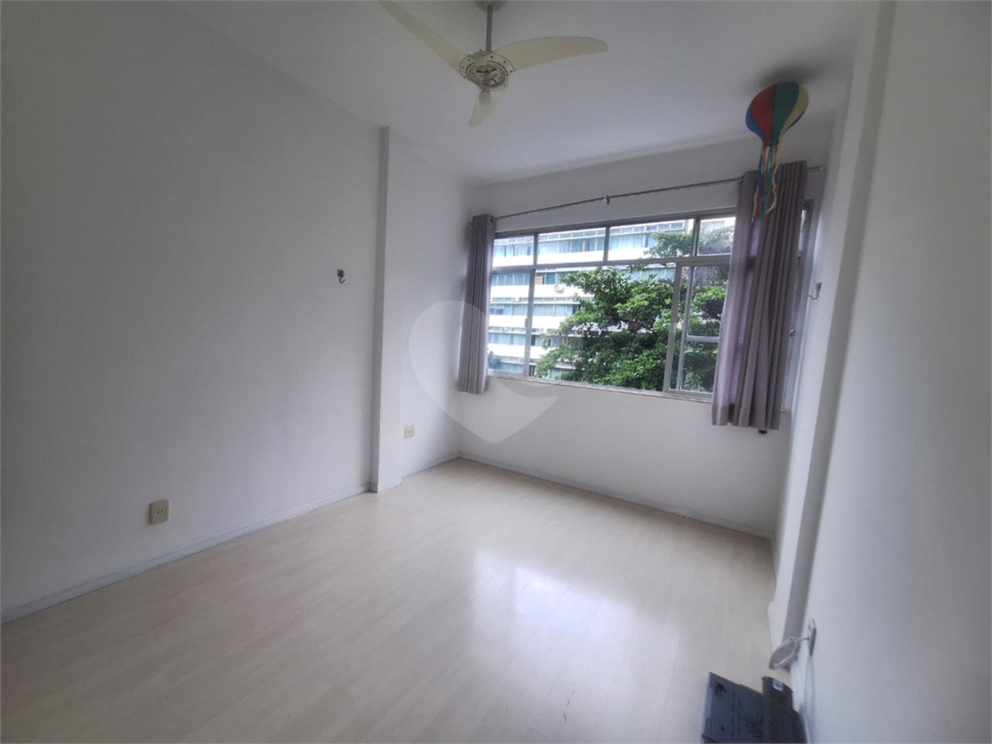 Apartamento à venda com 2 quartos, sendo 1 suíte,  em Tijuca, Rio de Janeiro, RJ