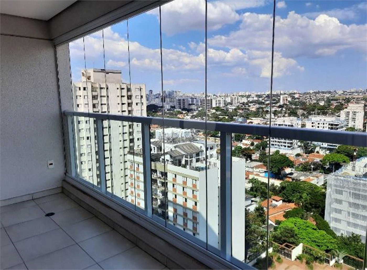 Apartamento à venda com 2 quartos, sendo 1 suíte,  em Brooklin Paulista, São Paulo, SP