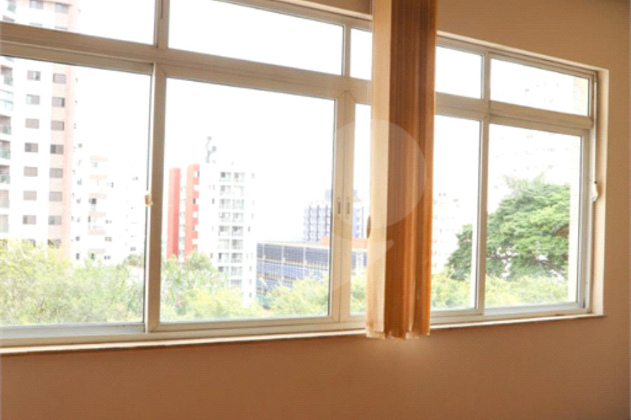 Casa à venda com 3 quartos no condomínio Paderewsky, São Paulo - SP