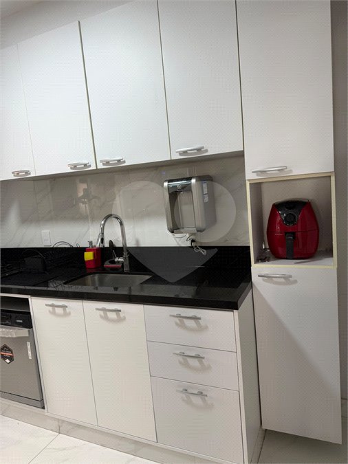 Apartamento à venda com 3 suítes em Campo Belo, São Paulo, SP