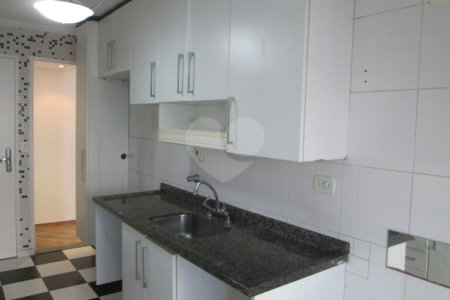 Apartamento à venda com 3 quartos, sendo 1 suíte,  em Paraíso, São Paulo, SP