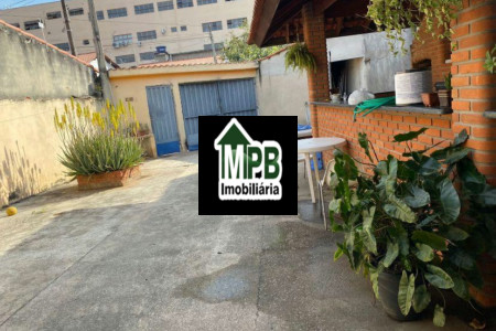Sobrado à venda com 2 quartos, sendo 1 suíte, em Jardim Maria Antônia Prado, Sorocaba, SP