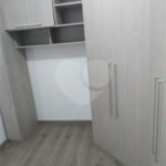 Sobrado à venda com 3 quartos em Jardim Estela Mari, Cotia, SP