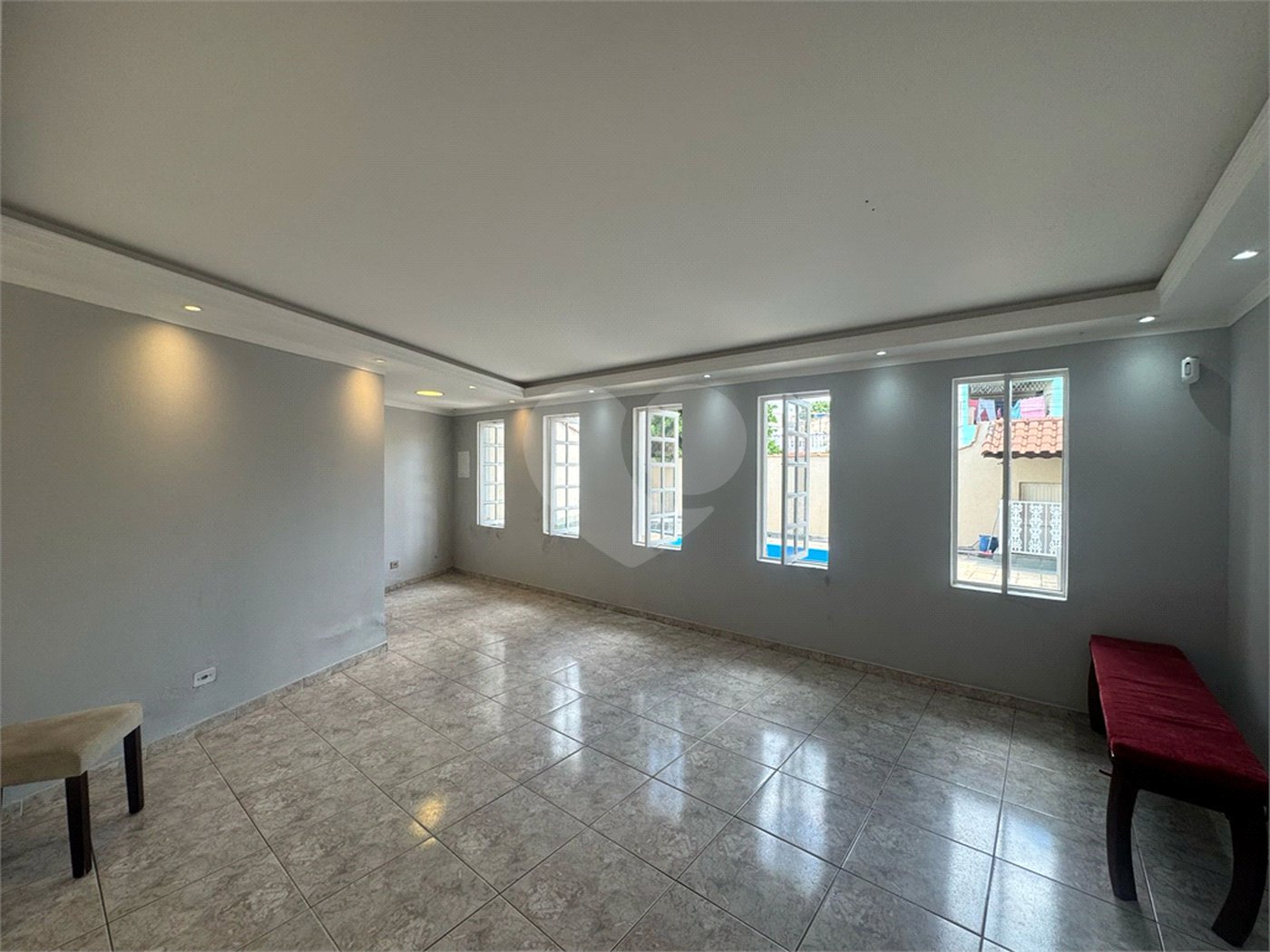 Casa à venda com 4 quartos, sendo 2 suítes, em Jardim Bela Vista, Guarulhos, SP