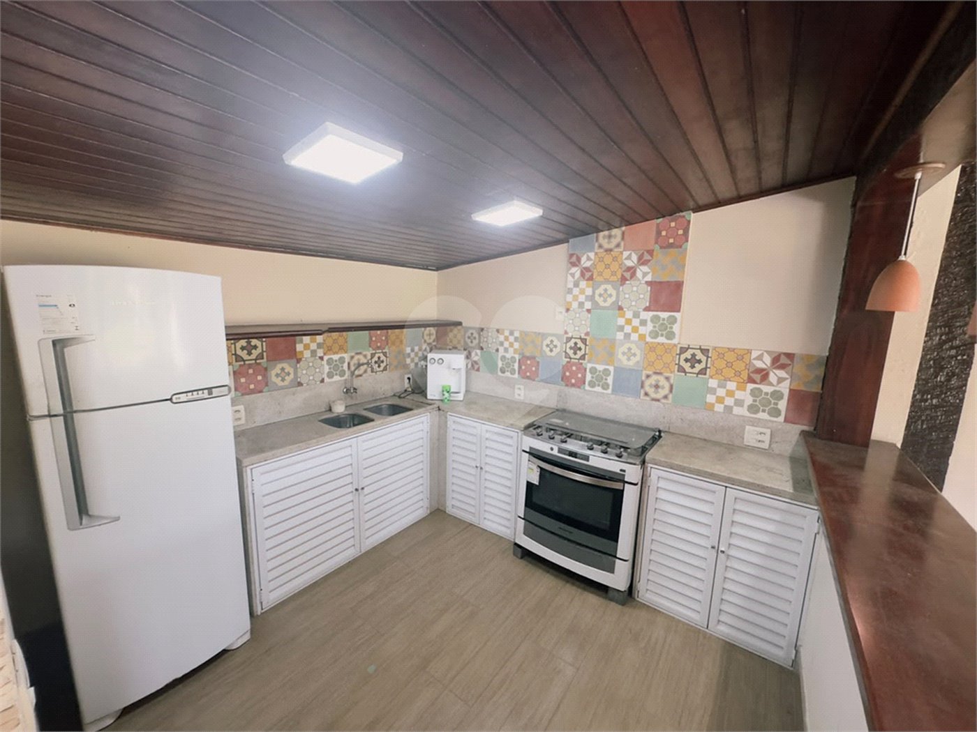 Casa em condomínio à venda com 4 quartos, sendo 3 suítes, em Manguinhos, Armação dos Búzios, RJ