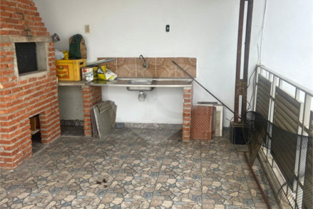 Sobrado à venda com 4 quartos, sendo 2 suítes, em Vila Ruth, Poá, SP