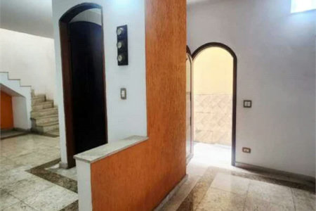 Sobrado à venda com 3 quartos, sendo 1 suíte, em Jardim das Vertentes, São Paulo, SP
